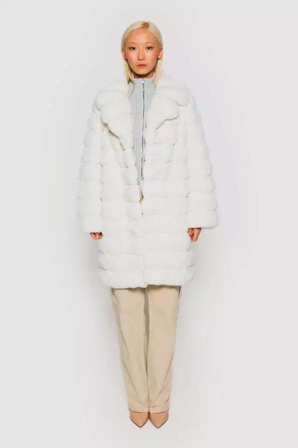 White chinchillà coat