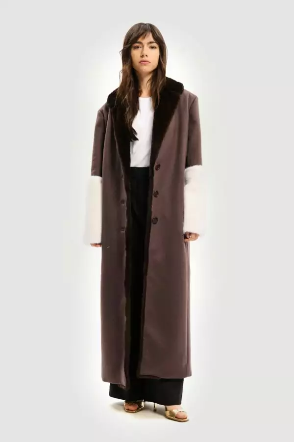 Loropiana cachemire with black and white mink coat