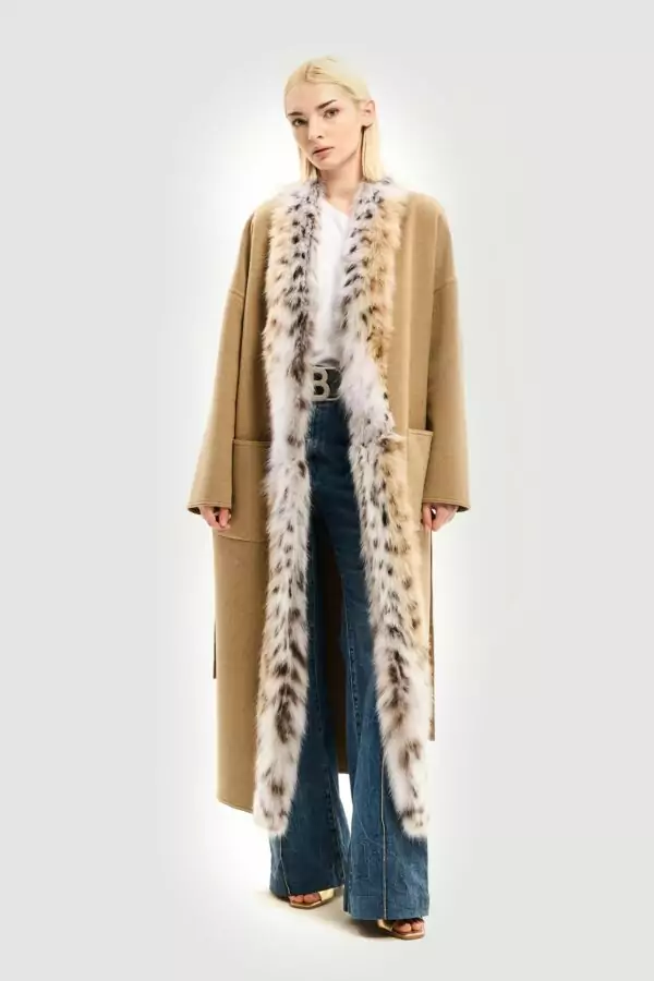 Double cachemire and lynx coat