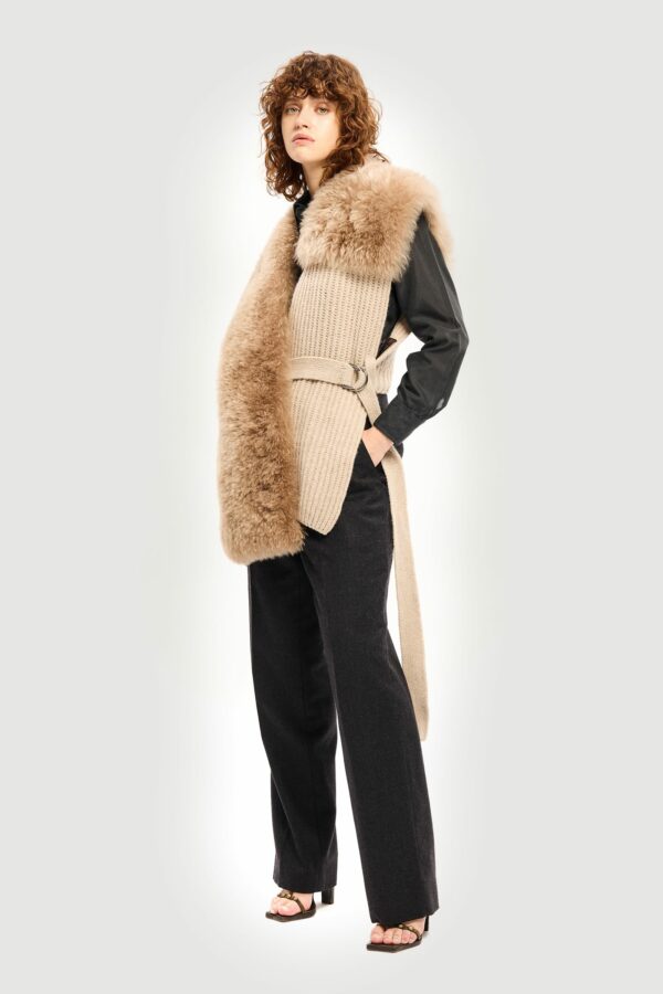 Cachemire and mohair camel vest