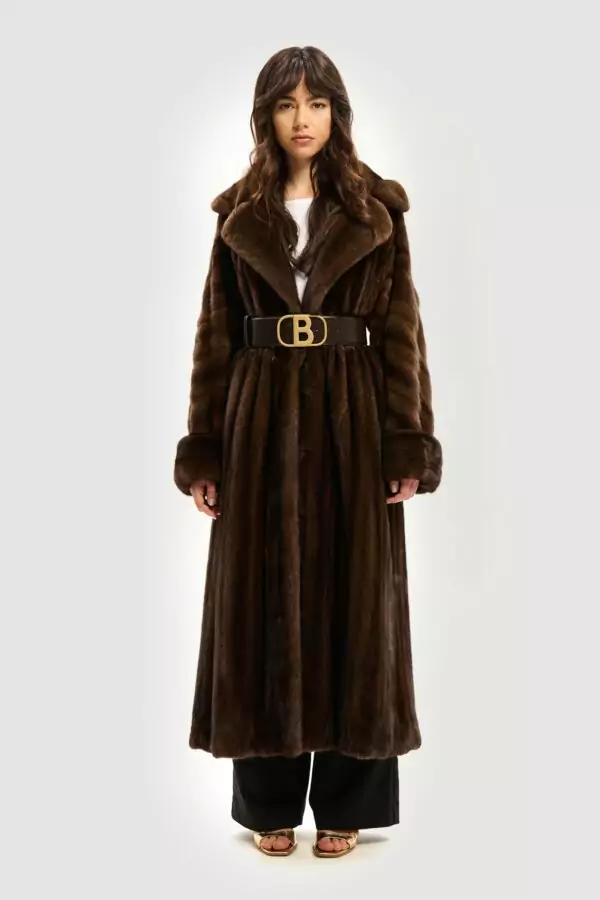 Scanbrown mink coat