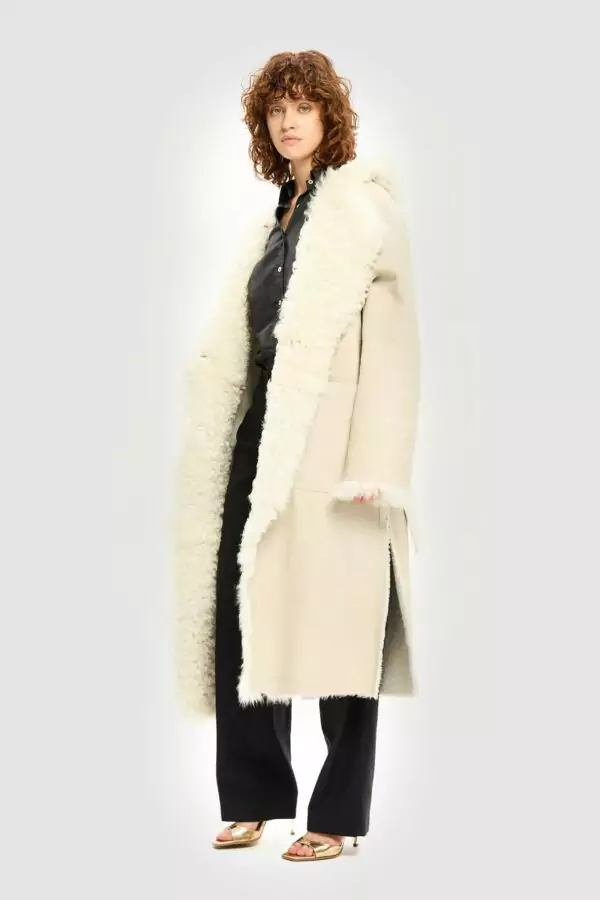 Shearling ecru peach lacoon coat